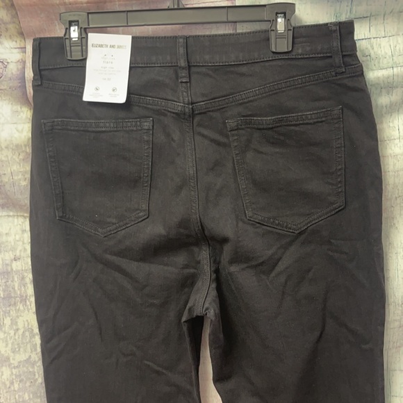 Brand new Woman’s Elizabeth and James jeans. - Picture 11 of 13